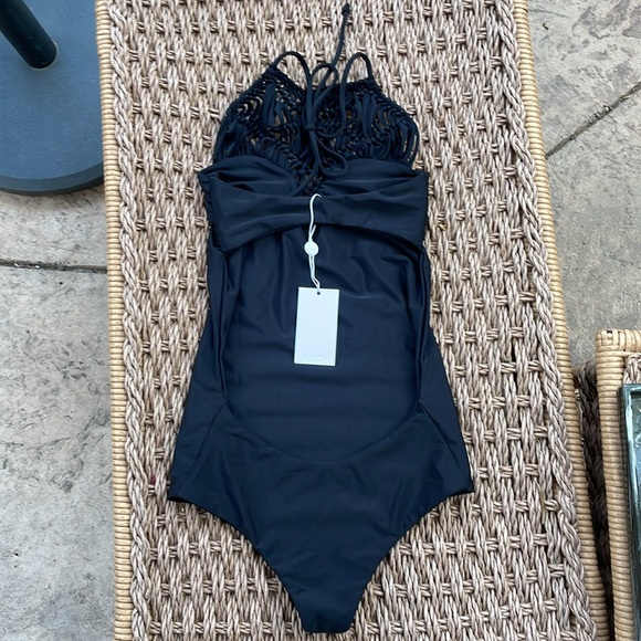 Mikoh Moorea One Piece | Color Black - Picture 5 of 10